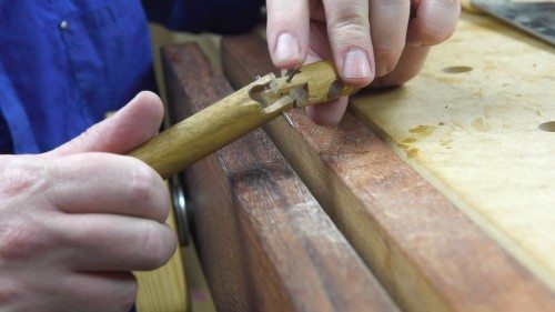 DIY Wooden Uni Joint